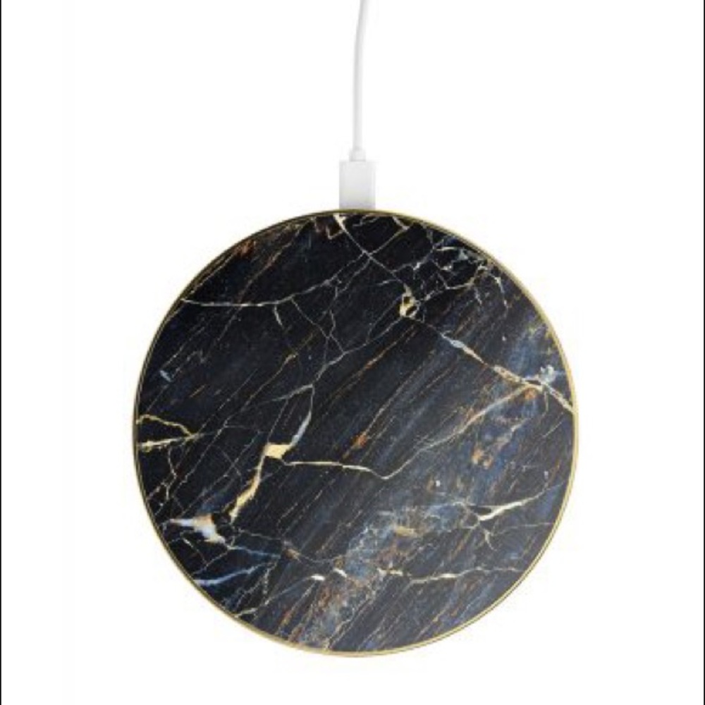 Ideal of Sweden Wireless Charging Pad